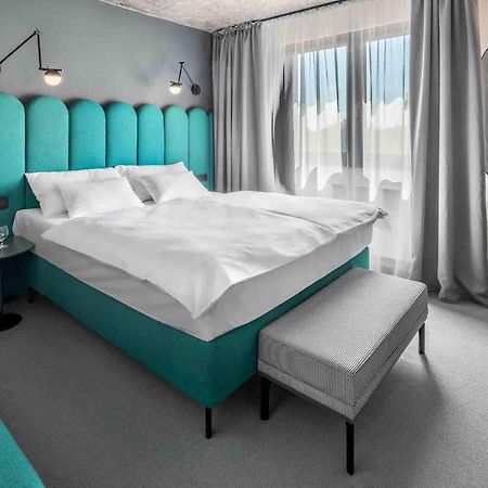 Boutique Hotel Mezi Svy Hradec Králové Exteriör bild
