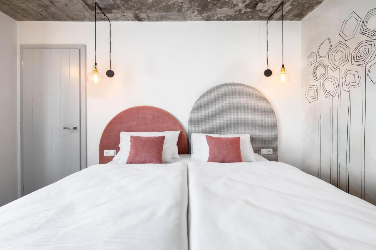 Boutique Hotel Mezi Svy Hradec Králové Exteriör bild