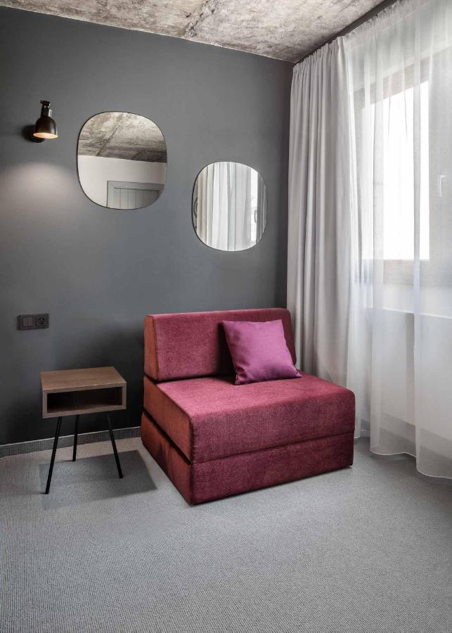 Boutique Hotel Mezi Svy Hradec Králové Exteriör bild