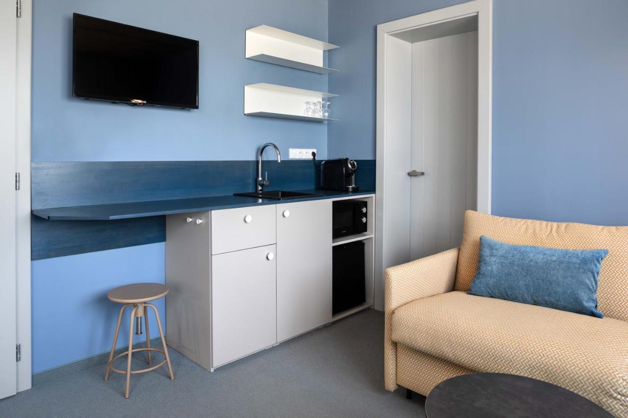 Boutique Hotel Mezi Svy Hradec Králové Exteriör bild